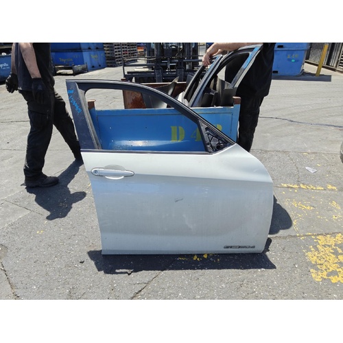 BMW X1 Right Front Door E84 04/2010-07/2015