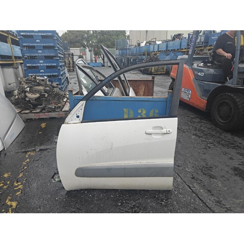 Toyota RAV4 Left Front Door Shell ACA23 07/2000-10/2005