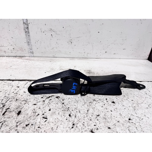 Toyota Camry Left Front Seat Belt SV21 03/1987-12/1992