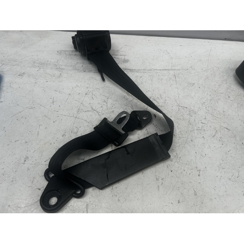 Toyota Camry Left Rear Seatbelt SV21 03/1987-12/1992