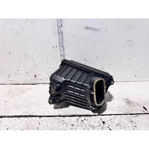 Toyota Camry Air Cleaner Box with Air Flow Meter SV21 03/1987-12/1992