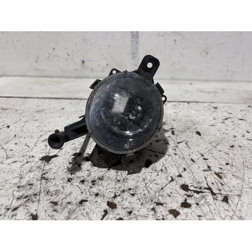 Holden Commodore Right Hand Fog Lamp VE 09/10 - 05/13