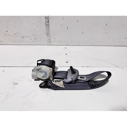 Toyota Prado Left Rear 2nd Row Seat Belt VZJ95 07/1996-01/2003