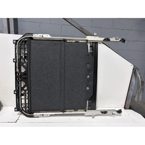Toyota Estima Front Sunroof Frame and Motor ACR50 2005-2019