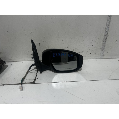 Nissan Pulsar Right Door Mirror B17 12/2012-12/2017