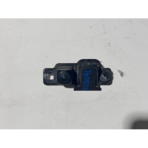 Toyota Hiace Reverse Camera GDH320 02/2019-07/2021