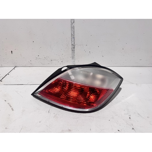 Holden Astra Right Tail Light AH 10/2004-08/2009