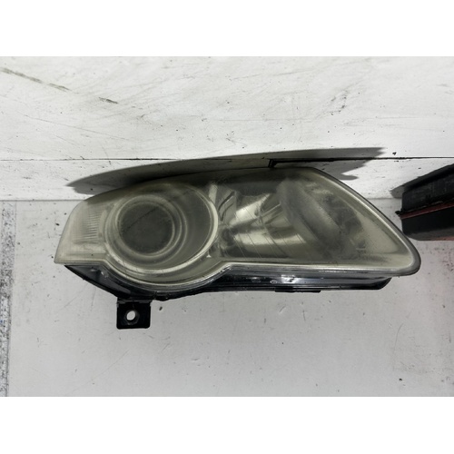 Volkswagen Passat Right Head Light 3C 03/2006-09/2008