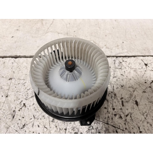 Toyota Camry Heater Fan ACV40 06/2006-02/2012