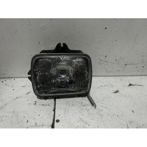 Toyota Hilux Left Head Light LN147 10/1988-03/2005
