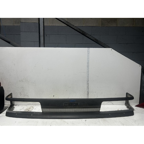 Mazda E2000 Grille 02/1984-09/1999