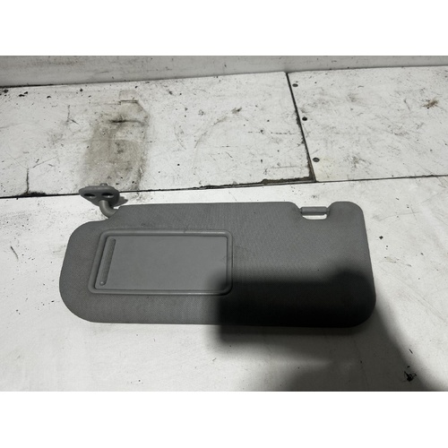 Hyundai IX35 Left Sun Visor LM 11/2009-11/2011