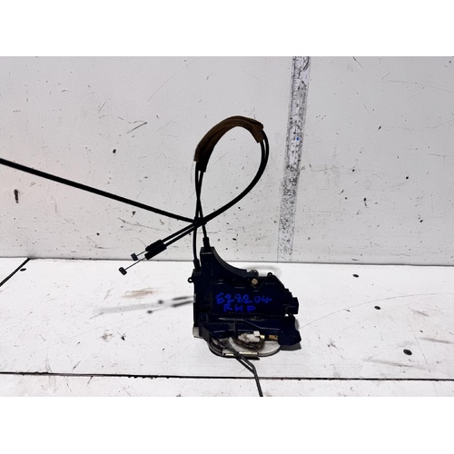 Mitsubishi 380 Right Front Door Lock Mechanism DB 09/2005-03/2008