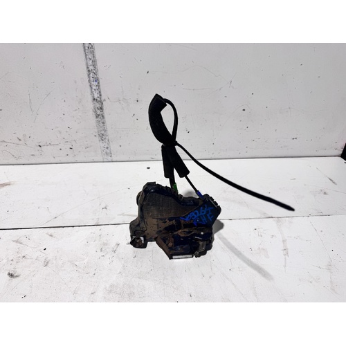 Toyota Prado Right Front Door Lock Mechanism KZJ120 02/2003-10/2009
