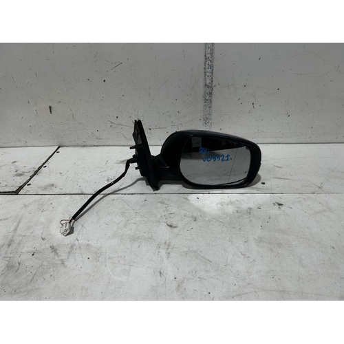 Toyota Corolla Right Door Mirror ZRE152/153R 03/2004-12/2010