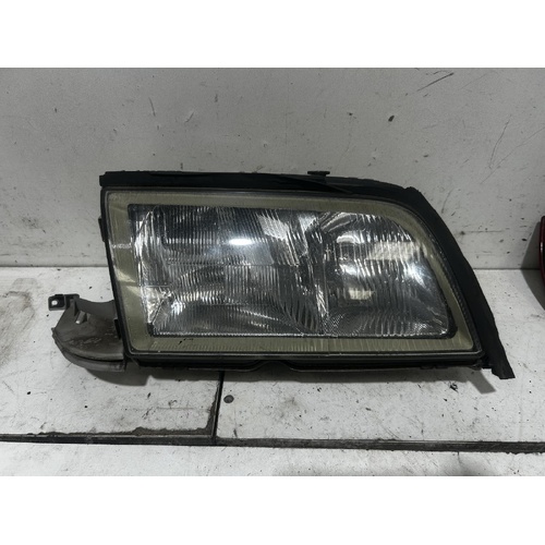Mercedes-Benz C Class Right Headlight W202 09/1997-08/2001
