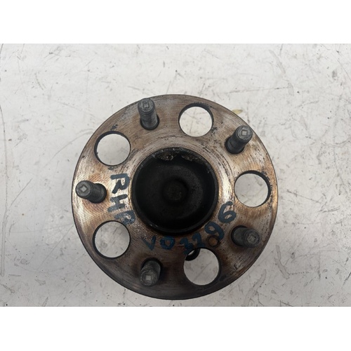 Toyota C-HR Right Hand Rear Wheel Baring Hub NGX10 12/16 - 09/23 