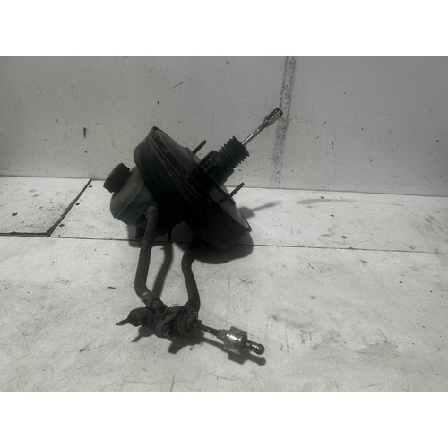 Toyota Hiace Brake Booster TRH Petrol 2.7 01/2005-10/2010