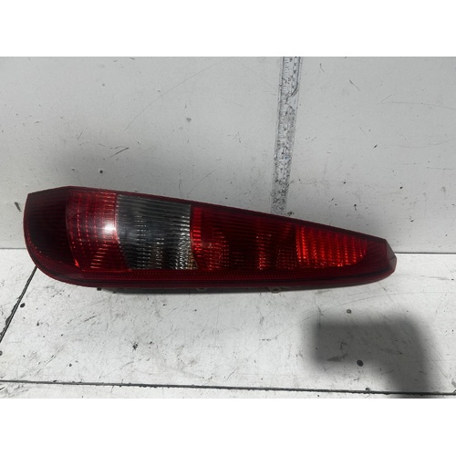 Ford Fiesta Right Taillight WP 3DR 03/2004-09/2005