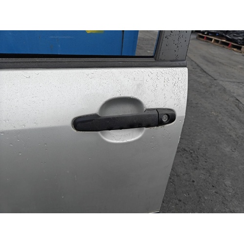 Toyota Corolla Left Front Outer Door Handle ZZE122 12/2001-06/2007