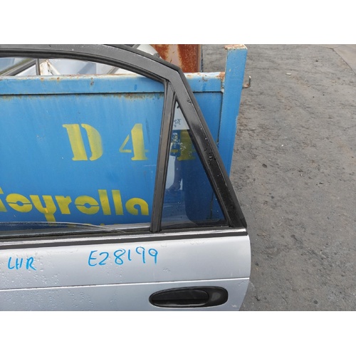 Toyota Corolla Left Rear Door 1/4 Glass AE101 09/1994-10/1999