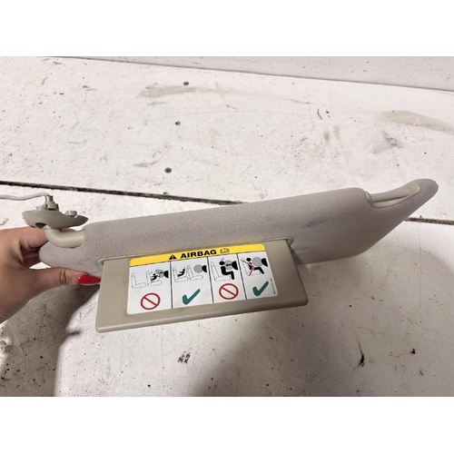 Jaguar S Type Left Sunvisor X202 06/2002-11/2004 