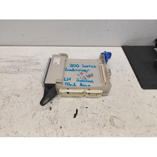 Toyota Landcruiser Left Junction Block VDJ200 11/07-03/21
