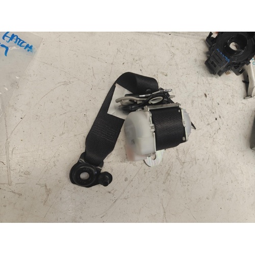 Toyota Yaris Right Rear Seat Belt NCP13# Hatch 08/11-01/20