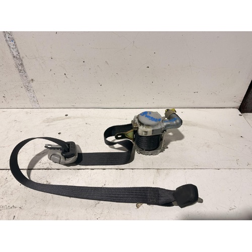 Toyota Estima Left Front Seatbelt ACR30 2000-2006