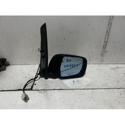 Toyota Estima Right Door Mirror XR30/XR40 7 Wire Big Plug 03/2005