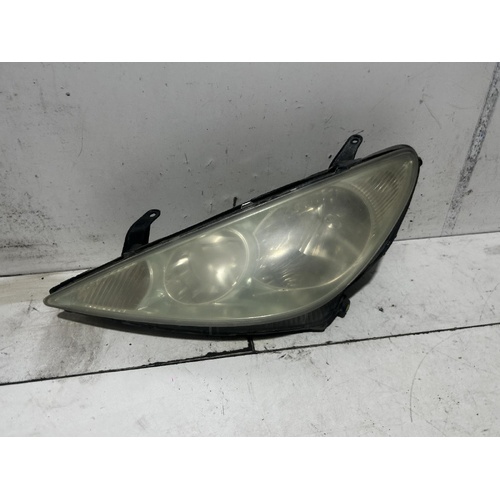Toyotav Estima Left Headlight XR30/40 03/2005-03/2006