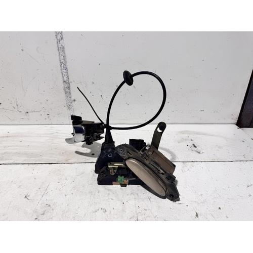 Jaguar S Type Right Rear Door Lock Mechanism X200 06/2002-11/2004