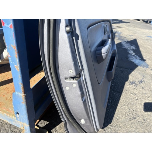 Toyota Hilux Left Front Door Lock Mechanism LN147 09/1997-03/2005