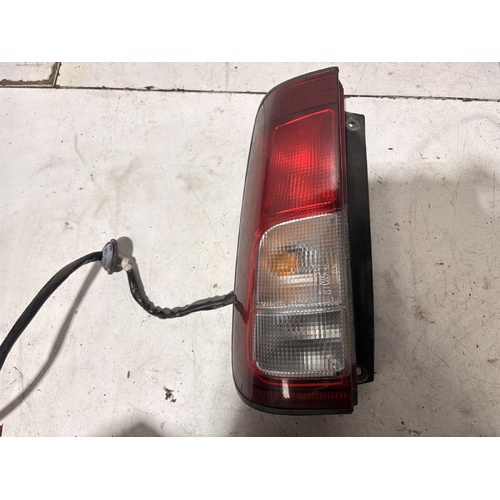 Suzuki Ignis Left Taillight GL 11/2000-01/2005 