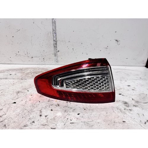 Ford Mondeo Left Tail Light MC 11/2010-12/2014
