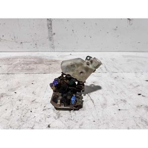 Nissan XTRAIL Right Rear Door Lock Mechanism T30 10/2001-09/2007