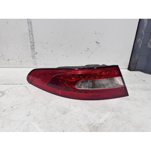 Jaguar XF Left Tail Light X250 06/2008-09/2011