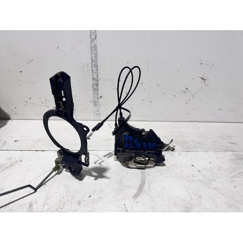 Mitsubishi Outlander Right Front Door Lock Mechanism ZG 11/2006-09/2009