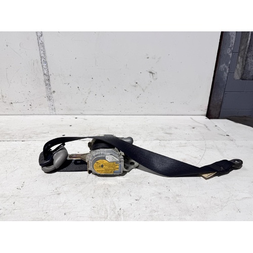 Toyota RAV4 Left Front Seat Belt ACA23 07/2003-11/2005