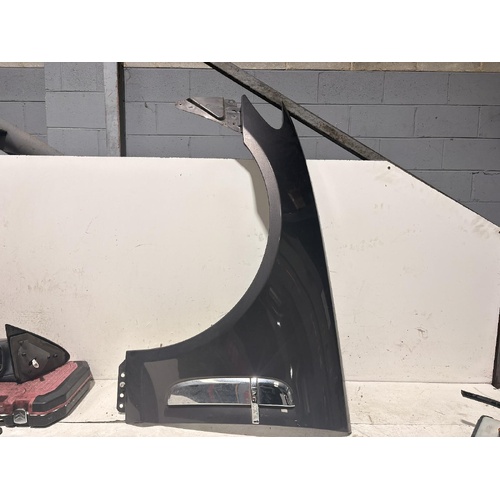 Jaguar XF Left Guard X250 06/2008-10/2011