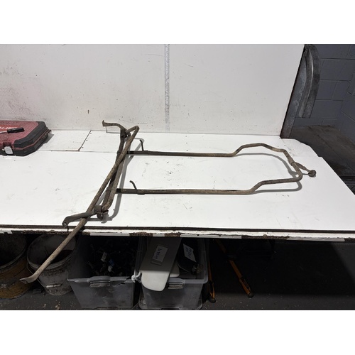 Toyota Hiace Spare Wheel Carrier YH63 02/1983-10/1989