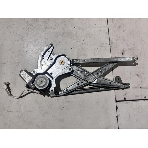 Toyota Camry Right Front Door Window Regulator MCV20 08/1997-08/2002