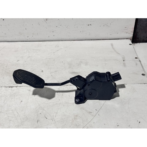 Toyota Corolla Accelerator Pedal ZRE172 12/2013-06/2019