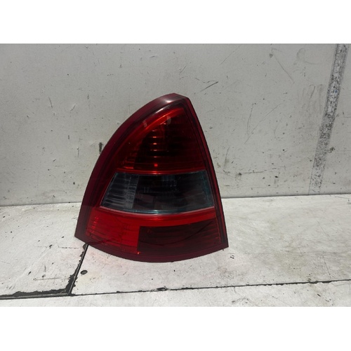 Citroen C5 Left Taillight 03/2005-08/2008