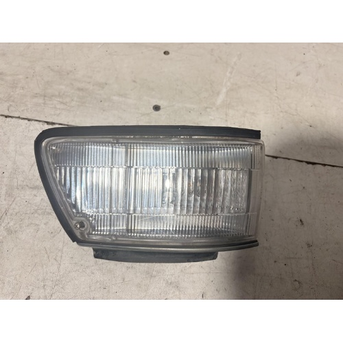 Toyota Corolla Right Corner Lamp AE92 06/1991-08/1994