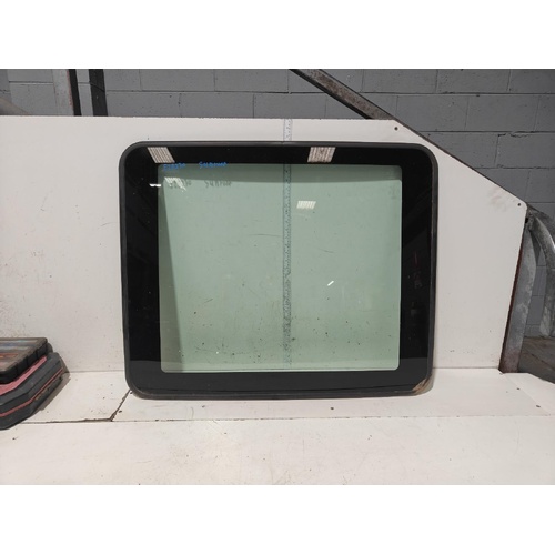 Nissan X-TRAIL Sunroof Glass T30 10/2001-09/2007