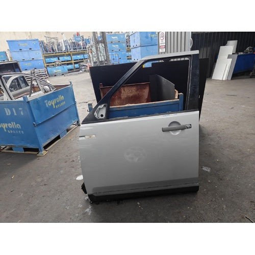 Land Rover Discovery Left Front Door Shell L319 02/2005-09/2009