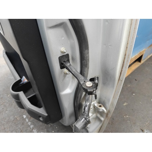 Land Rover Discovery Left Front Check Strap L319 02/2005-09/2009