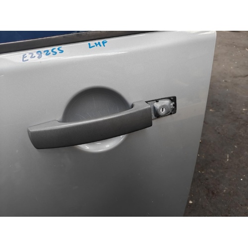 Land Rover Discovery Left Front Outer Door Handle L319 02/2005-12/2016