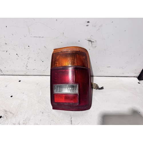 Toyota Surf Right Tail Light KZN130 1992-1995
